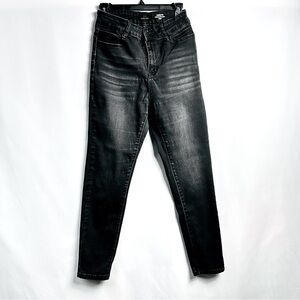 Skinny Fries Denim Sz 13 Black/Gray Charlotte Super High Rise Curvy Skinny Jean